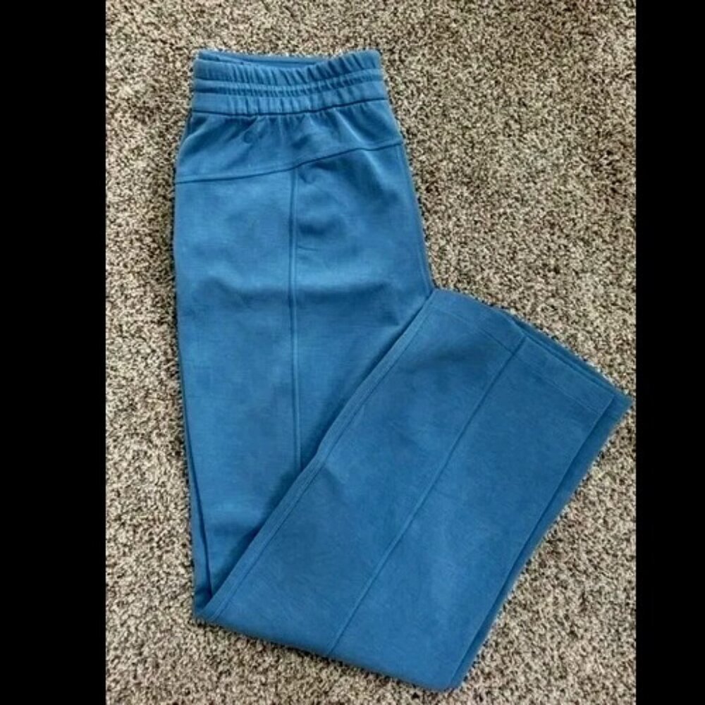 Lululemon Softstreme High-Rise Pant ~ Utility Blue ~ Size 10 ~EUC
